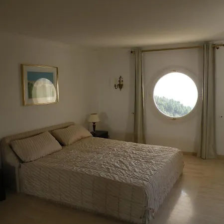 Guest house Chambre Vue Feerique Panoramique Calme Piscine Xxl Frejus